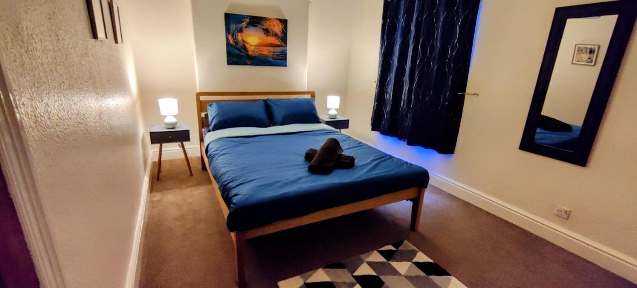Rhubarb Terrace On The Coast - Sleeps 1-6 Villa Colwyn Bay Bagian luar foto
