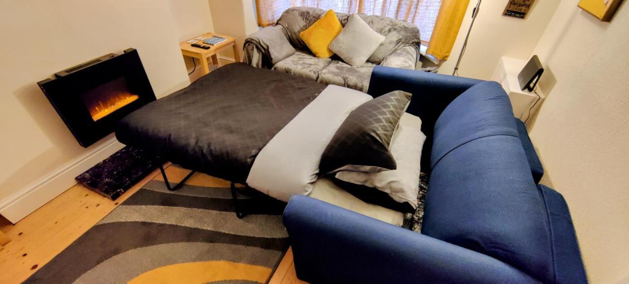Rhubarb Terrace On The Coast - Sleeps 1-6 Villa Colwyn Bay Bagian luar foto